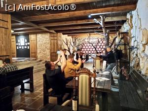 [P04] La degustare crama Mileștii Mici petrecerea e-n toi » foto by kemi27
 - 
<span class="allrVoted glyphicon glyphicon-heart hidden" id="av1501959"></span>
<a class="m-l-10 hidden" id="sv1501959" onclick="voting_Foto_DelVot(,1501959,5834)" role="button">șterge vot <span class="glyphicon glyphicon-remove"></span></a>
<a id="v91501959" class=" c-red"  onclick="voting_Foto_SetVot(1501959)" role="button"><span class="glyphicon glyphicon-heart-empty"></span> <b>LIKE</b> = Votează poza</a> <img class="hidden"  id="f1501959W9" src="/imagini/loader.gif" border="0" /><span class="AjErrMes hidden" id="e1501959ErM"></span>