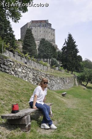 [P12] Sacra di San Michele (Piemont, Italia) - manastirea vazuta din valea apropiata.  » foto by Diaura*
 - 
<span class="allrVoted glyphicon glyphicon-heart hidden" id="av1058007"></span>
<a class="m-l-10 hidden" id="sv1058007" onclick="voting_Foto_DelVot(,1058007,5852)" role="button">șterge vot <span class="glyphicon glyphicon-remove"></span></a>
<a id="v91058007" class=" c-red"  onclick="voting_Foto_SetVot(1058007)" role="button"><span class="glyphicon glyphicon-heart-empty"></span> <b>LIKE</b> = Votează poza</a> <img class="hidden"  id="f1058007W9" src="/imagini/loader.gif" border="0" /><span class="AjErrMes hidden" id="e1058007ErM"></span>