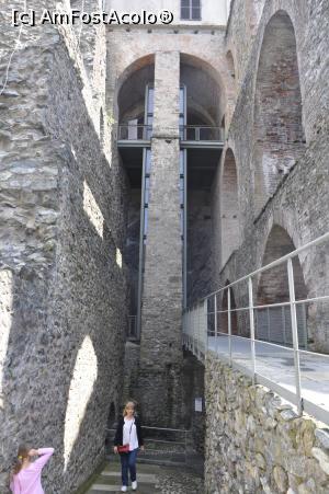 [P26] Sacra di San Michele (Piemont, Italia)  » foto by Diaura*
 - 
<span class="allrVoted glyphicon glyphicon-heart hidden" id="av1058021"></span>
<a class="m-l-10 hidden" id="sv1058021" onclick="voting_Foto_DelVot(,1058021,5852)" role="button">șterge vot <span class="glyphicon glyphicon-remove"></span></a>
<a id="v91058021" class=" c-red"  onclick="voting_Foto_SetVot(1058021)" role="button"><span class="glyphicon glyphicon-heart-empty"></span> <b>LIKE</b> = Votează poza</a> <img class="hidden"  id="f1058021W9" src="/imagini/loader.gif" border="0" /><span class="AjErrMes hidden" id="e1058021ErM"></span>