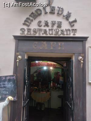 [P24] Restaurant Medieval, Sighișoara, strada Cositorarilor » foto by Mioritik
 - 
<span class="allrVoted glyphicon glyphicon-heart hidden" id="av1293338"></span>
<a class="m-l-10 hidden" id="sv1293338" onclick="voting_Foto_DelVot(,1293338,5855)" role="button">șterge vot <span class="glyphicon glyphicon-remove"></span></a>
<a id="v91293338" class=" c-red"  onclick="voting_Foto_SetVot(1293338)" role="button"><span class="glyphicon glyphicon-heart-empty"></span> <b>LIKE</b> = Votează poza</a> <img class="hidden"  id="f1293338W9" src="/imagini/loader.gif" border="0" /><span class="AjErrMes hidden" id="e1293338ErM"></span>