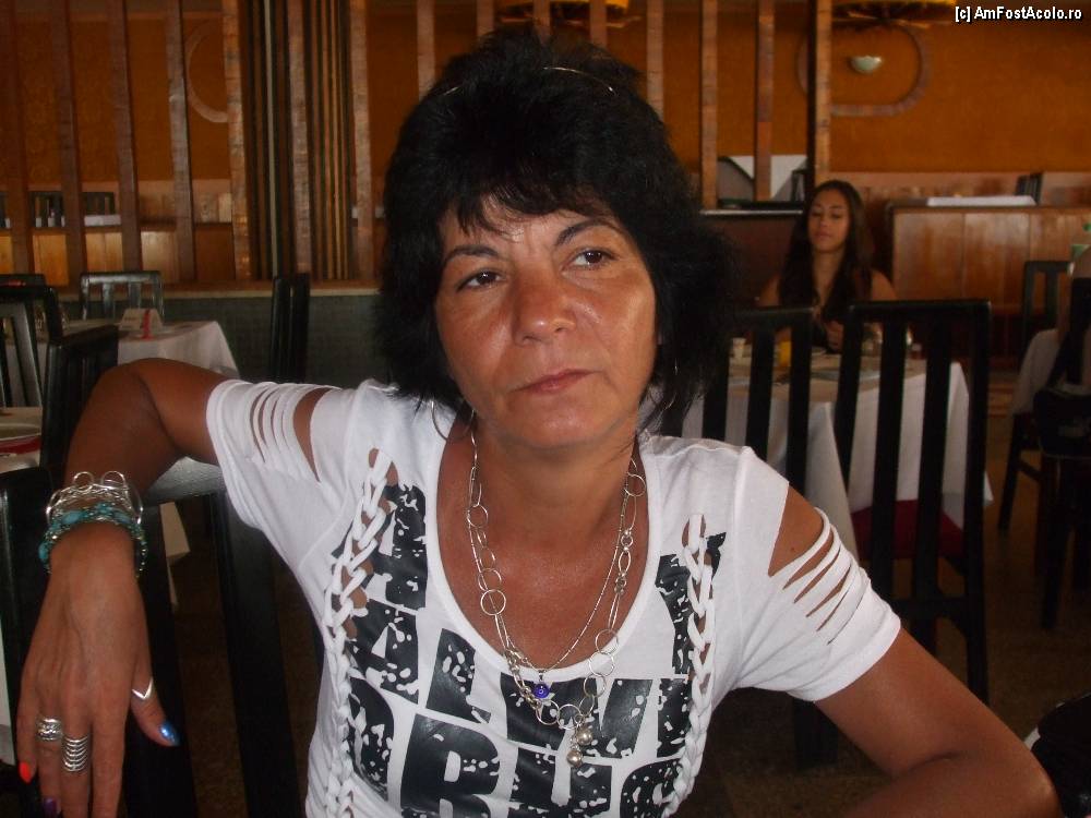 [P101] tory extrem de dezamagita de prestatia celor de acolo! (ospatarii au fost la inaltime, ei nu au nici o vina). asteptam... papanasii care au venit destul de greu, mai aveam putin si pierdeam... autocarul spre casa! pe mine unul nu o sa ma mai prinda curand pe acolo, sorry, mi-am invatat lectia!  » foto by bigu_2006_rapid
 - 
<span class="allrVoted glyphicon glyphicon-heart hidden" id="av359525"></span>
<a class="m-l-10 hidden" id="sv359525" onclick="voting_Foto_DelVot(,359525,5878)" role="button">șterge vot <span class="glyphicon glyphicon-remove"></span></a>
<a id="v9359525" class=" c-red"  onclick="voting_Foto_SetVot(359525)" role="button"><span class="glyphicon glyphicon-heart-empty"></span> <b>LIKE</b> = Votează poza</a> <img class="hidden"  id="f359525W9" src="/imagini/loader.gif" border="0" /><span class="AjErrMes hidden" id="e359525ErM"></span>