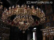 [P12] Biserica Icoanei - candelabrul cel mare din centrul bisericii » foto by Diaura*
 - 
<span class="allrVoted glyphicon glyphicon-heart hidden" id="av95092"></span>
<a class="m-l-10 hidden" id="sv95092" onclick="voting_Foto_DelVot(,95092,5894)" role="button">șterge vot <span class="glyphicon glyphicon-remove"></span></a>
<a id="v995092" class=" c-red"  onclick="voting_Foto_SetVot(95092)" role="button"><span class="glyphicon glyphicon-heart-empty"></span> <b>LIKE</b> = Votează poza</a> <img class="hidden"  id="f95092W9" src="/imagini/loader.gif" border="0" /><span class="AjErrMes hidden" id="e95092ErM"></span>