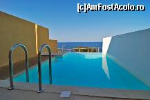 [P03] Piscina privata a camerei si vederea spre mare » foto by OvidiuH
 - 
<span class="allrVoted glyphicon glyphicon-heart hidden" id="av81465"></span>
<a class="m-l-10 hidden" id="sv81465" onclick="voting_Foto_DelVot(,81465,5945)" role="button">șterge vot <span class="glyphicon glyphicon-remove"></span></a>
<a id="v981465" class=" c-red"  onclick="voting_Foto_SetVot(81465)" role="button"><span class="glyphicon glyphicon-heart-empty"></span> <b>LIKE</b> = Votează poza</a> <img class="hidden"  id="f81465W9" src="/imagini/loader.gif" border="0" /><span class="AjErrMes hidden" id="e81465ErM"></span>