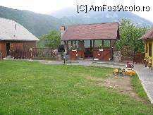 [P10] Foisorul, tot nou construit. Noi am facut gratare si in ploaie si sub ninsoare...dar pentru cei comozi... » foto by andi13
 - 
<span class="allrVoted glyphicon glyphicon-heart hidden" id="av97167"></span>
<a class="m-l-10 hidden" id="sv97167" onclick="voting_Foto_DelVot(,97167,5950)" role="button">șterge vot <span class="glyphicon glyphicon-remove"></span></a>
<a id="v997167" class=" c-red"  onclick="voting_Foto_SetVot(97167)" role="button"><span class="glyphicon glyphicon-heart-empty"></span> <b>LIKE</b> = Votează poza</a> <img class="hidden"  id="f97167W9" src="/imagini/loader.gif" border="0" /><span class="AjErrMes hidden" id="e97167ErM"></span>
