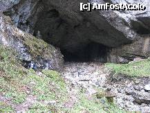 [P12] Intrarea in Coiba Mare. Cel mic si in albastru de pe stancile din mijloc sunt eu. » foto by gabi_cluj
 - 
<span class="allrVoted glyphicon glyphicon-heart hidden" id="av199082"></span>
<a class="m-l-10 hidden" id="sv199082" onclick="voting_Foto_DelVot(,199082,5952)" role="button">șterge vot <span class="glyphicon glyphicon-remove"></span></a>
<a id="v9199082" class=" c-red"  onclick="voting_Foto_SetVot(199082)" role="button"><span class="glyphicon glyphicon-heart-empty"></span> <b>LIKE</b> = Votează poza</a> <img class="hidden"  id="f199082W9" src="/imagini/loader.gif" border="0" /><span class="AjErrMes hidden" id="e199082ErM"></span>