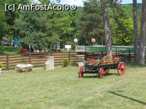 [P11] Sarata Monteoru - Cazino Hotel & SPA, parcul din fata intrarii. » foto by iulianic
 - 
<span class="allrVoted glyphicon glyphicon-heart hidden" id="av1307737"></span>
<a class="m-l-10 hidden" id="sv1307737" onclick="voting_Foto_DelVot(,1307737,5979)" role="button">șterge vot <span class="glyphicon glyphicon-remove"></span></a>
<a id="v91307737" class=" c-red"  onclick="voting_Foto_SetVot(1307737)" role="button"><span class="glyphicon glyphicon-heart-empty"></span> <b>LIKE</b> = Votează poza</a> <img class="hidden"  id="f1307737W9" src="/imagini/loader.gif" border="0" /><span class="AjErrMes hidden" id="e1307737ErM"></span>