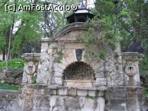 [P05] Fântână - parcul Vilei Monteoru - 2008. » foto by tata123 🔱
 - 
<span class="allrVoted glyphicon glyphicon-heart hidden" id="av1168896"></span>
<a class="m-l-10 hidden" id="sv1168896" onclick="voting_Foto_DelVot(,1168896,5979)" role="button">șterge vot <span class="glyphicon glyphicon-remove"></span></a>
<a id="v91168896" class=" c-red"  onclick="voting_Foto_SetVot(1168896)" role="button"><span class="glyphicon glyphicon-heart-empty"></span> <b>LIKE</b> = Votează poza</a> <img class="hidden"  id="f1168896W9" src="/imagini/loader.gif" border="0" /><span class="AjErrMes hidden" id="e1168896ErM"></span>