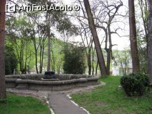 [P06] Fântână arteziană - parcul Vilei Monteoru - 2008. » foto by tata123 🔱
 - 
<span class="allrVoted glyphicon glyphicon-heart hidden" id="av1168897"></span>
<a class="m-l-10 hidden" id="sv1168897" onclick="voting_Foto_DelVot(,1168897,5979)" role="button">șterge vot <span class="glyphicon glyphicon-remove"></span></a>
<a id="v91168897" class=" c-red"  onclick="voting_Foto_SetVot(1168897)" role="button"><span class="glyphicon glyphicon-heart-empty"></span> <b>LIKE</b> = Votează poza</a> <img class="hidden"  id="f1168897W9" src="/imagini/loader.gif" border="0" /><span class="AjErrMes hidden" id="e1168897ErM"></span>