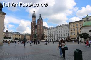 [P64] Kraków, Rynek Główny, imensă, clădiri frumoase » foto by mprofeanu
 - 
<span class="allrVoted glyphicon glyphicon-heart hidden" id="av1337692"></span>
<a class="m-l-10 hidden" id="sv1337692" onclick="voting_Foto_DelVot(,1337692,5995)" role="button">șterge vot <span class="glyphicon glyphicon-remove"></span></a>
<a id="v91337692" class=" c-red"  onclick="voting_Foto_SetVot(1337692)" role="button"><span class="glyphicon glyphicon-heart-empty"></span> <b>LIKE</b> = Votează poza</a> <img class="hidden"  id="f1337692W9" src="/imagini/loader.gif" border="0" /><span class="AjErrMes hidden" id="e1337692ErM"></span>