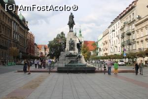 [P86] Kraków, Plac Jana Matejki - Piața Jan Matejko cu Pomnik Bitwy pod Grunwaldem -Monumentul bătăliei de la Grunwald, superba și imensa pictură a lui Jan Matejko este în Varșovia » foto by mprofeanu
 - 
<span class="allrVoted glyphicon glyphicon-heart hidden" id="av1337714"></span>
<a class="m-l-10 hidden" id="sv1337714" onclick="voting_Foto_DelVot(,1337714,5995)" role="button">șterge vot <span class="glyphicon glyphicon-remove"></span></a>
<a id="v91337714" class=" c-red"  onclick="voting_Foto_SetVot(1337714)" role="button"><span class="glyphicon glyphicon-heart-empty"></span> <b>LIKE</b> = Votează poza</a> <img class="hidden"  id="f1337714W9" src="/imagini/loader.gif" border="0" /><span class="AjErrMes hidden" id="e1337714ErM"></span>