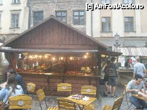 [P14] Ia carnatul, ia ciolanul, potoleste burdihanul.  » foto by marius gaudi*
 - 
<span class="allrVoted glyphicon glyphicon-heart hidden" id="av439984"></span>
<a class="m-l-10 hidden" id="sv439984" onclick="voting_Foto_DelVot(,439984,5995)" role="button">șterge vot <span class="glyphicon glyphicon-remove"></span></a>
<a id="v9439984" class=" c-red"  onclick="voting_Foto_SetVot(439984)" role="button"><span class="glyphicon glyphicon-heart-empty"></span> <b>LIKE</b> = Votează poza</a> <img class="hidden"  id="f439984W9" src="/imagini/loader.gif" border="0" /><span class="AjErrMes hidden" id="e439984ErM"></span>