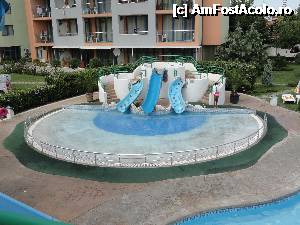 [P03] Piscina pentru cei mici de langa Trakia Plaza Apartaments » foto by Suffisant
 - 
<span class="allrVoted glyphicon glyphicon-heart hidden" id="av353254"></span>
<a class="m-l-10 hidden" id="sv353254" onclick="voting_Foto_DelVot(,353254,6009)" role="button">șterge vot <span class="glyphicon glyphicon-remove"></span></a>
<a id="v9353254" class=" c-red"  onclick="voting_Foto_SetVot(353254)" role="button"><span class="glyphicon glyphicon-heart-empty"></span> <b>LIKE</b> = Votează poza</a> <img class="hidden"  id="f353254W9" src="/imagini/loader.gif" border="0" /><span class="AjErrMes hidden" id="e353254ErM"></span>