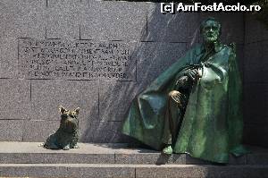 [P09] FDR Memorial » foto by Lacrimioara*
 - 
<span class="allrVoted glyphicon glyphicon-heart hidden" id="av539310"></span>
<a class="m-l-10 hidden" id="sv539310" onclick="voting_Foto_DelVot(,539310,6029)" role="button">șterge vot <span class="glyphicon glyphicon-remove"></span></a>
<a id="v9539310" class=" c-red"  onclick="voting_Foto_SetVot(539310)" role="button"><span class="glyphicon glyphicon-heart-empty"></span> <b>LIKE</b> = Votează poza</a> <img class="hidden"  id="f539310W9" src="/imagini/loader.gif" border="0" /><span class="AjErrMes hidden" id="e539310ErM"></span>