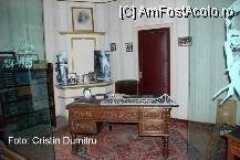 [P04] Muzeul CFR din Bucuresti - biroul de nuc ce a apartinut inginerului Anghel Saligny, macheta Podului de la Cernavoda si portrete ale inginerului » foto by cristinadumitru*
 - 
<span class="allrVoted glyphicon glyphicon-heart hidden" id="av20897"></span>
<a class="m-l-10 hidden" id="sv20897" onclick="voting_Foto_DelVot(,20897,6042)" role="button">șterge vot <span class="glyphicon glyphicon-remove"></span></a>
<a id="v920897" class=" c-red"  onclick="voting_Foto_SetVot(20897)" role="button"><span class="glyphicon glyphicon-heart-empty"></span> <b>LIKE</b> = Votează poza</a> <img class="hidden"  id="f20897W9" src="/imagini/loader.gif" border="0" /><span class="AjErrMes hidden" id="e20897ErM"></span>