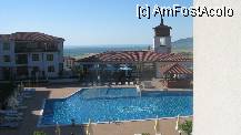 [P24] Aparthotel Harmony Hills - vedere de ansamblu, cu restaurantul, piscina si pool-bar-ul dis-de-dimineata (hat, in zare, se vede Marea Neagra!) » foto by Dragoș_MD
 - 
<span class="allrVoted glyphicon glyphicon-heart hidden" id="av84547"></span>
<a class="m-l-10 hidden" id="sv84547" onclick="voting_Foto_DelVot(,84547,6048)" role="button">șterge vot <span class="glyphicon glyphicon-remove"></span></a>
<a id="v984547" class=" c-red"  onclick="voting_Foto_SetVot(84547)" role="button"><span class="glyphicon glyphicon-heart-empty"></span> <b>LIKE</b> = Votează poza</a> <img class="hidden"  id="f84547W9" src="/imagini/loader.gif" border="0" /><span class="AjErrMes hidden" id="e84547ErM"></span>