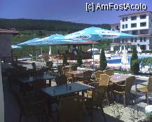 [P30] Aparthotel Harmony Hills - terasa restaurantului si pool-bar-ul » foto by Dragoș_MD
 - 
<span class="allrVoted glyphicon glyphicon-heart hidden" id="av84553"></span>
<a class="m-l-10 hidden" id="sv84553" onclick="voting_Foto_DelVot(,84553,6048)" role="button">șterge vot <span class="glyphicon glyphicon-remove"></span></a>
<a id="v984553" class=" c-red"  onclick="voting_Foto_SetVot(84553)" role="button"><span class="glyphicon glyphicon-heart-empty"></span> <b>LIKE</b> = Votează poza</a> <img class="hidden"  id="f84553W9" src="/imagini/loader.gif" border="0" /><span class="AjErrMes hidden" id="e84553ErM"></span>