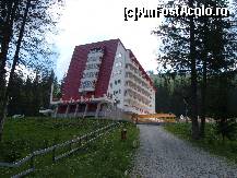 [P34] Hotel Pestera, am ajuns pana acum de 3 ori acolo, prima data in 1977, era in constructie...Am fost cu parintii intr-un grup cu un autobuz din Pucioasa.Incepuse ploaia si ne-am acoperit cu cartoane gasite prin materialele de constructii , pentru a ajunge la autobuzul ce ne adusese la Padina » foto by mirelaviolet
 - 
<span class="allrVoted glyphicon glyphicon-heart hidden" id="av160768"></span>
<a class="m-l-10 hidden" id="sv160768" onclick="voting_Foto_DelVot(,160768,6055)" role="button">șterge vot <span class="glyphicon glyphicon-remove"></span></a>
<a id="v9160768" class=" c-red"  onclick="voting_Foto_SetVot(160768)" role="button"><span class="glyphicon glyphicon-heart-empty"></span> <b>LIKE</b> = Votează poza</a> <img class="hidden"  id="f160768W9" src="/imagini/loader.gif" border="0" /><span class="AjErrMes hidden" id="e160768ErM"></span>