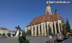 [P12] Napoca 15. În P-ţa Matei Corvin. Ansamblul statuar al lui Matei Corvin, iar în plan secund Catedrala Romano-Catolică Sfântul Mihail.  » foto by bogumil
 - 
<span class="allrVoted glyphicon glyphicon-heart hidden" id="av591436"></span>
<a class="m-l-10 hidden" id="sv591436" onclick="voting_Foto_DelVot(,591436,6063)" role="button">șterge vot <span class="glyphicon glyphicon-remove"></span></a>
<a id="v9591436" class=" c-red"  onclick="voting_Foto_SetVot(591436)" role="button"><span class="glyphicon glyphicon-heart-empty"></span> <b>LIKE</b> = Votează poza</a> <img class="hidden"  id="f591436W9" src="/imagini/loader.gif" border="0" /><span class="AjErrMes hidden" id="e591436ErM"></span>