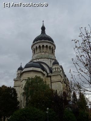 [P02] Suntem în Cluj Napoca, da? Iată Catedrala Mitropolitană.  » foto by tata123 🔱
 - 
<span class="allrVoted glyphicon glyphicon-heart hidden" id="av1027124"></span>
<a class="m-l-10 hidden" id="sv1027124" onclick="voting_Foto_DelVot(,1027124,6063)" role="button">șterge vot <span class="glyphicon glyphicon-remove"></span></a>
<a id="v91027124" class=" c-red"  onclick="voting_Foto_SetVot(1027124)" role="button"><span class="glyphicon glyphicon-heart-empty"></span> <b>LIKE</b> = Votează poza</a> <img class="hidden"  id="f1027124W9" src="/imagini/loader.gif" border="0" /><span class="AjErrMes hidden" id="e1027124ErM"></span>