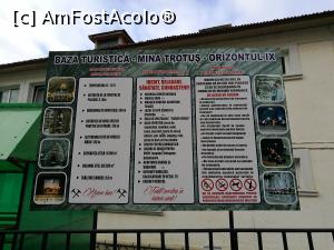 [P11] Informații despre baza de agrement din interiorul minei de sare de la Tg. Ocna » foto by crismis
 - 
<span class="allrVoted glyphicon glyphicon-heart hidden" id="av826509"></span>
<a class="m-l-10 hidden" id="sv826509" onclick="voting_Foto_DelVot(,826509,6086)" role="button">șterge vot <span class="glyphicon glyphicon-remove"></span></a>
<a id="v9826509" class=" c-red"  onclick="voting_Foto_SetVot(826509)" role="button"><span class="glyphicon glyphicon-heart-empty"></span> <b>LIKE</b> = Votează poza</a> <img class="hidden"  id="f826509W9" src="/imagini/loader.gif" border="0" /><span class="AjErrMes hidden" id="e826509ErM"></span>