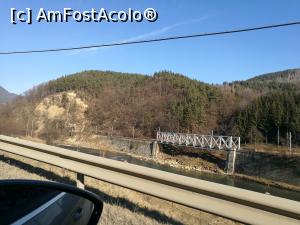 [P39] Calea ferată dintre Tg. Ocna și Comănești; pod cu structură metalică semnat Anghel Saligny » foto by crismis
 - 
<span class="allrVoted glyphicon glyphicon-heart hidden" id="av826541"></span>
<a class="m-l-10 hidden" id="sv826541" onclick="voting_Foto_DelVot(,826541,6086)" role="button">șterge vot <span class="glyphicon glyphicon-remove"></span></a>
<a id="v9826541" class=" c-red"  onclick="voting_Foto_SetVot(826541)" role="button"><span class="glyphicon glyphicon-heart-empty"></span> <b>LIKE</b> = Votează poza</a> <img class="hidden"  id="f826541W9" src="/imagini/loader.gif" border="0" /><span class="AjErrMes hidden" id="e826541ErM"></span>