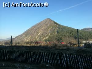 [P40] Peisaj pe Valea Trotușului » foto by crismis
 - 
<span class="allrVoted glyphicon glyphicon-heart hidden" id="av826542"></span>
<a class="m-l-10 hidden" id="sv826542" onclick="voting_Foto_DelVot(,826542,6086)" role="button">șterge vot <span class="glyphicon glyphicon-remove"></span></a>
<a id="v9826542" class=" c-red"  onclick="voting_Foto_SetVot(826542)" role="button"><span class="glyphicon glyphicon-heart-empty"></span> <b>LIKE</b> = Votează poza</a> <img class="hidden"  id="f826542W9" src="/imagini/loader.gif" border="0" /><span class="AjErrMes hidden" id="e826542ErM"></span>