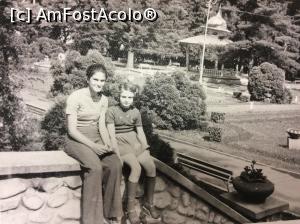 [P16] Slanic Moldova - File de istorie -1973 - se vede si chioscul din parc » foto by mishu
 - 
<span class="allrVoted glyphicon glyphicon-heart hidden" id="av841783"></span>
<a class="m-l-10 hidden" id="sv841783" onclick="voting_Foto_DelVot(,841783,6086)" role="button">șterge vot <span class="glyphicon glyphicon-remove"></span></a>
<a id="v9841783" class=" c-red"  onclick="voting_Foto_SetVot(841783)" role="button"><span class="glyphicon glyphicon-heart-empty"></span> <b>LIKE</b> = Votează poza</a> <img class="hidden"  id="f841783W9" src="/imagini/loader.gif" border="0" /><span class="AjErrMes hidden" id="e841783ErM"></span>