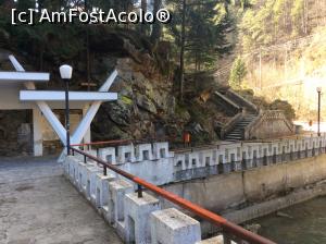 [P31] Slanic Moldova - Izvoare iar pe scari se urca spre mofeta » foto by mishu
 - 
<span class="allrVoted glyphicon glyphicon-heart hidden" id="av841798"></span>
<a class="m-l-10 hidden" id="sv841798" onclick="voting_Foto_DelVot(,841798,6086)" role="button">șterge vot <span class="glyphicon glyphicon-remove"></span></a>
<a id="v9841798" class=" c-red"  onclick="voting_Foto_SetVot(841798)" role="button"><span class="glyphicon glyphicon-heart-empty"></span> <b>LIKE</b> = Votează poza</a> <img class="hidden"  id="f841798W9" src="/imagini/loader.gif" border="0" /><span class="AjErrMes hidden" id="e841798ErM"></span>