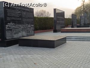 [P44] Tiraspol, Memorialul Gloriei Militare, Placă comemorativă dedicată Operațiunii Ofensive de la Odesa din Martie 1944 » foto by mprofeanu
 - 
<span class="allrVoted glyphicon glyphicon-heart hidden" id="av1492683"></span>
<a class="m-l-10 hidden" id="sv1492683" onclick="voting_Foto_DelVot(,1492683,6113)" role="button">șterge vot <span class="glyphicon glyphicon-remove"></span></a>
<a id="v91492683" class=" c-red"  onclick="voting_Foto_SetVot(1492683)" role="button"><span class="glyphicon glyphicon-heart-empty"></span> <b>LIKE</b> = Votează poza</a> <img class="hidden"  id="f1492683W9" src="/imagini/loader.gif" border="0" /><span class="AjErrMes hidden" id="e1492683ErM"></span>