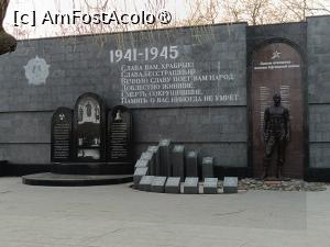 [P48] 48. Tiraspol, Memorialul Gloriei Militare, Peretele Memorial dedicat Al Doilea Război Mondial și Monumentul Afgan (în dreapta) » foto by mprofeanu
 - 
<span class="allrVoted glyphicon glyphicon-heart hidden" id="av1492687"></span>
<a class="m-l-10 hidden" id="sv1492687" onclick="voting_Foto_DelVot(,1492687,6113)" role="button">șterge vot <span class="glyphicon glyphicon-remove"></span></a>
<a id="v91492687" class=" c-red"  onclick="voting_Foto_SetVot(1492687)" role="button"><span class="glyphicon glyphicon-heart-empty"></span> <b>LIKE</b> = Votează poza</a> <img class="hidden"  id="f1492687W9" src="/imagini/loader.gif" border="0" /><span class="AjErrMes hidden" id="e1492687ErM"></span>