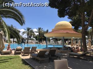 P12 [JUN-2019] Un hotel pe gustul meu - pool barul