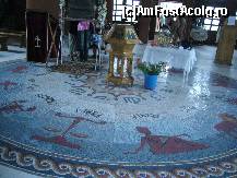 [P08] Catedrala Eroilor Tineri 'Inaltarea Domnului' din Ploiesti - podeaua zodiac, in fundal credinciosii se roaga la Icoana Maicii Domnului cu trei maini » foto by magdalena
 - 
<span class="allrVoted glyphicon glyphicon-heart hidden" id="av88880"></span>
<a class="m-l-10 hidden" id="sv88880" onclick="voting_Foto_DelVot(,88880,6204)" role="button">șterge vot <span class="glyphicon glyphicon-remove"></span></a>
<a id="v988880" class=" c-red"  onclick="voting_Foto_SetVot(88880)" role="button"><span class="glyphicon glyphicon-heart-empty"></span> <b>LIKE</b> = Votează poza</a> <img class="hidden"  id="f88880W9" src="/imagini/loader.gif" border="0" /><span class="AjErrMes hidden" id="e88880ErM"></span>