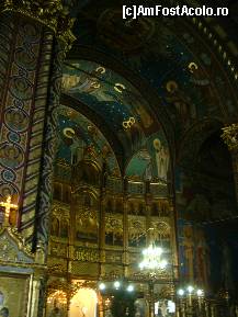 [P23] Ploiesti - Biserica Sfintii Imparati Constantin si Elena, interior » foto by magdalena
 - 
<span class="allrVoted glyphicon glyphicon-heart hidden" id="av202609"></span>
<a class="m-l-10 hidden" id="sv202609" onclick="voting_Foto_DelVot(,202609,6204)" role="button">șterge vot <span class="glyphicon glyphicon-remove"></span></a>
<a id="v9202609" class=" c-red"  onclick="voting_Foto_SetVot(202609)" role="button"><span class="glyphicon glyphicon-heart-empty"></span> <b>LIKE</b> = Votează poza</a> <img class="hidden"  id="f202609W9" src="/imagini/loader.gif" border="0" /><span class="AjErrMes hidden" id="e202609ErM"></span>
