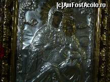 [P24] Ploiesti - Biserica Sfintii Imparati Constantin si Elena, icoana Maicii Domnului din fata altarului » foto by magdalena
 - 
<span class="allrVoted glyphicon glyphicon-heart hidden" id="av202611"></span>
<a class="m-l-10 hidden" id="sv202611" onclick="voting_Foto_DelVot(,202611,6204)" role="button">șterge vot <span class="glyphicon glyphicon-remove"></span></a>
<a id="v9202611" class=" c-red"  onclick="voting_Foto_SetVot(202611)" role="button"><span class="glyphicon glyphicon-heart-empty"></span> <b>LIKE</b> = Votează poza</a> <img class="hidden"  id="f202611W9" src="/imagini/loader.gif" border="0" /><span class="AjErrMes hidden" id="e202611ErM"></span>