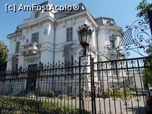 [P02] Ploiești. Pe latura stângă, spre gară, casa Quintus. Actualul Muzeu de Artă. » foto by mihaelavoicu
 - 
<span class="allrVoted glyphicon glyphicon-heart hidden" id="av963504"></span>
<a class="m-l-10 hidden" id="sv963504" onclick="voting_Foto_DelVot(,963504,6204)" role="button">șterge vot <span class="glyphicon glyphicon-remove"></span></a>
<a id="v9963504" class=" c-red"  onclick="voting_Foto_SetVot(963504)" role="button"><span class="glyphicon glyphicon-heart-empty"></span> <b>LIKE</b> = Votează poza</a> <img class="hidden"  id="f963504W9" src="/imagini/loader.gif" border="0" /><span class="AjErrMes hidden" id="e963504ErM"></span>