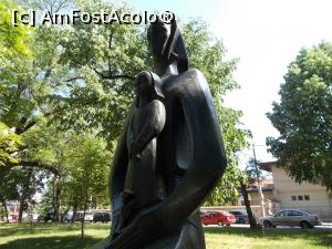 [P07] Ion Irimescu, pe Bulevardul Castanilor, Ploiești.  » foto by mihaelavoicu
 - 
<span class="allrVoted glyphicon glyphicon-heart hidden" id="av963509"></span>
<a class="m-l-10 hidden" id="sv963509" onclick="voting_Foto_DelVot(,963509,6204)" role="button">șterge vot <span class="glyphicon glyphicon-remove"></span></a>
<a id="v9963509" class=" c-red"  onclick="voting_Foto_SetVot(963509)" role="button"><span class="glyphicon glyphicon-heart-empty"></span> <b>LIKE</b> = Votează poza</a> <img class="hidden"  id="f963509W9" src="/imagini/loader.gif" border="0" /><span class="AjErrMes hidden" id="e963509ErM"></span>