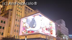 [P01] ecran 3D amplasat pe fațada magazinului Beijing Department Store » foto by elenaadina
 - 
<span class="allrVoted glyphicon glyphicon-heart hidden" id="av1534313"></span>
<a class="m-l-10 hidden" id="sv1534313" onclick="voting_Foto_DelVot(,1534313,6234)" role="button">șterge vot <span class="glyphicon glyphicon-remove"></span></a>
<a id="v91534313" class=" c-red"  onclick="voting_Foto_SetVot(1534313)" role="button"><span class="glyphicon glyphicon-heart-empty"></span> <b>LIKE</b> = Votează poza</a> <img class="hidden"  id="f1534313W9" src="/imagini/loader.gif" border="0" /><span class="AjErrMes hidden" id="e1534313ErM"></span>