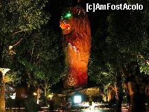 [P18] Imensa statuie a Merlionului de pe Sentosa » foto by badge®
 - 
<span class="allrVoted glyphicon glyphicon-heart hidden" id="av171564"></span>
<a class="m-l-10 hidden" id="sv171564" onclick="voting_Foto_DelVot(,171564,6314)" role="button">șterge vot <span class="glyphicon glyphicon-remove"></span></a>
<a id="v9171564" class=" c-red"  onclick="voting_Foto_SetVot(171564)" role="button"><span class="glyphicon glyphicon-heart-empty"></span> <b>LIKE</b> = Votează poza</a> <img class="hidden"  id="f171564W9" src="/imagini/loader.gif" border="0" /><span class="AjErrMes hidden" id="e171564ErM"></span>