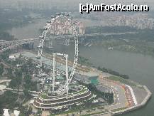 [P22] Singapore Flyer - poza facuta din SkyPark - Marina Bay Sands » foto by thomas_cristi
 - 
<span class="allrVoted glyphicon glyphicon-heart hidden" id="av483099"></span>
<a class="m-l-10 hidden" id="sv483099" onclick="voting_Foto_DelVot(,483099,6314)" role="button">șterge vot <span class="glyphicon glyphicon-remove"></span></a>
<a id="v9483099" class=" c-red"  onclick="voting_Foto_SetVot(483099)" role="button"><span class="glyphicon glyphicon-heart-empty"></span> <b>LIKE</b> = Votează poza</a> <img class="hidden"  id="f483099W9" src="/imagini/loader.gif" border="0" /><span class="AjErrMes hidden" id="e483099ErM"></span>