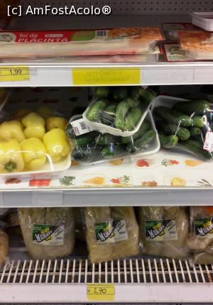 [P29] Pentru românii din Pescara, un sector din supermercato cu produse românești.  » foto by BOGDAN DSN
 - 
<span class="allrVoted glyphicon glyphicon-heart hidden" id="av925973"></span>
<a class="m-l-10 hidden" id="sv925973" onclick="voting_Foto_DelVot(,925973,6384)" role="button">șterge vot <span class="glyphicon glyphicon-remove"></span></a>
<a id="v9925973" class=" c-red"  onclick="voting_Foto_SetVot(925973)" role="button"><span class="glyphicon glyphicon-heart-empty"></span> <b>LIKE</b> = Votează poza</a> <img class="hidden"  id="f925973W9" src="/imagini/loader.gif" border="0" /><span class="AjErrMes hidden" id="e925973ErM"></span>