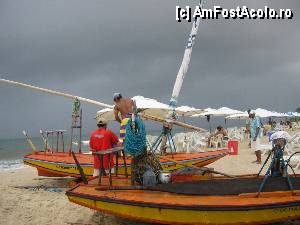 [P24] pescari reintorsi de pe ocean, pe plaja de la Prahinia, vezi rw de la Fortaleza-Brazilia » foto by grecudoina
 - 
<span class="allrVoted glyphicon glyphicon-heart hidden" id="av381664"></span>
<a class="m-l-10 hidden" id="sv381664" onclick="voting_Foto_DelVot(,381664,6488)" role="button">șterge vot <span class="glyphicon glyphicon-remove"></span></a>
<a id="v9381664" class=" c-red"  onclick="voting_Foto_SetVot(381664)" role="button"><span class="glyphicon glyphicon-heart-empty"></span> <b>LIKE</b> = Votează poza</a> <img class="hidden"  id="f381664W9" src="/imagini/loader.gif" border="0" /><span class="AjErrMes hidden" id="e381664ErM"></span>