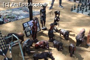 [P15] Omul și animalul, binomul trofic al savanei.  » foto by glcitizen
 - 
<span class="allrVoted glyphicon glyphicon-heart hidden" id="av1077656"></span>
<a class="m-l-10 hidden" id="sv1077656" onclick="voting_Foto_DelVot(,1077656,6488)" role="button">șterge vot <span class="glyphicon glyphicon-remove"></span></a>
<a id="v91077656" class=" c-red"  onclick="voting_Foto_SetVot(1077656)" role="button"><span class="glyphicon glyphicon-heart-empty"></span> <b>LIKE</b> = Votează poza</a> <img class="hidden"  id="f1077656W9" src="/imagini/loader.gif" border="0" /><span class="AjErrMes hidden" id="e1077656ErM"></span>