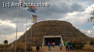 [P31] Cradle of Humankind (Leaganul Omenirii), Maropeng » foto by gf.feder
 - 
<span class="allrVoted glyphicon glyphicon-heart hidden" id="av837790"></span>
<a class="m-l-10 hidden" id="sv837790" onclick="voting_Foto_DelVot(,837790,6488)" role="button">șterge vot <span class="glyphicon glyphicon-remove"></span></a>
<a id="v9837790" class=" c-red"  onclick="voting_Foto_SetVot(837790)" role="button"><span class="glyphicon glyphicon-heart-empty"></span> <b>LIKE</b> = Votează poza</a> <img class="hidden"  id="f837790W9" src="/imagini/loader.gif" border="0" /><span class="AjErrMes hidden" id="e837790ErM"></span>