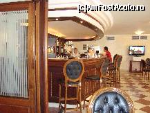 [P06] Main-bar unde se serveau bauturile all inclusive » foto by corinne
 - 
<span class="allrVoted glyphicon glyphicon-heart hidden" id="av100474"></span>
<a class="m-l-10 hidden" id="sv100474" onclick="voting_Foto_DelVot(,100474,6492)" role="button">șterge vot <span class="glyphicon glyphicon-remove"></span></a>
<a id="v9100474" class=" c-red"  onclick="voting_Foto_SetVot(100474)" role="button"><span class="glyphicon glyphicon-heart-empty"></span> <b>LIKE</b> = Votează poza</a> <img class="hidden"  id="f100474W9" src="/imagini/loader.gif" border="0" /><span class="AjErrMes hidden" id="e100474ErM"></span>