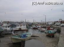 [P03] Extremitatea de sud a portului pescaresc » foto by pepsi70ro
 - 
<span class="allrVoted glyphicon glyphicon-heart hidden" id="av101366"></span>
<a class="m-l-10 hidden" id="sv101366" onclick="voting_Foto_DelVot(,101366,6510)" role="button">șterge vot <span class="glyphicon glyphicon-remove"></span></a>
<a id="v9101366" class=" c-red"  onclick="voting_Foto_SetVot(101366)" role="button"><span class="glyphicon glyphicon-heart-empty"></span> <b>LIKE</b> = Votează poza</a> <img class="hidden"  id="f101366W9" src="/imagini/loader.gif" border="0" /><span class="AjErrMes hidden" id="e101366ErM"></span>