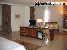 [P04] Camera de hotel - in dotare avea minibar, TV  (cu un post romanesc - TVR International) » foto by Irina1974
 - 
<span class="allrVoted glyphicon glyphicon-heart hidden" id="av104925"></span>
<a class="m-l-10 hidden" id="sv104925" onclick="voting_Foto_DelVot(,104925,6617)" role="button">șterge vot <span class="glyphicon glyphicon-remove"></span></a>
<a id="v9104925" class=" c-red"  onclick="voting_Foto_SetVot(104925)" role="button"><span class="glyphicon glyphicon-heart-empty"></span> <b>LIKE</b> = Votează poza</a> <img class="hidden"  id="f104925W9" src="/imagini/loader.gif" border="0" /><span class="AjErrMes hidden" id="e104925ErM"></span>