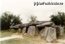 [P44] Un dolmen langa Carnac » foto by dorgo
 - 
<span class="allrVoted glyphicon glyphicon-heart hidden" id="av105274"></span>
<a class="m-l-10 hidden" id="sv105274" onclick="voting_Foto_DelVot(,105274,6625)" role="button">șterge vot <span class="glyphicon glyphicon-remove"></span></a>
<a id="v9105274" class=" c-red"  onclick="voting_Foto_SetVot(105274)" role="button"><span class="glyphicon glyphicon-heart-empty"></span> <b>LIKE</b> = Votează poza</a> <img class="hidden"  id="f105274W9" src="/imagini/loader.gif" border="0" /><span class="AjErrMes hidden" id="e105274ErM"></span>