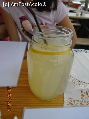 [P03] Limonada 'din partea casei' » foto by Mitica49
 - 
<span class="allrVoted glyphicon glyphicon-heart hidden" id="av896954"></span>
<a class="m-l-10 hidden" id="sv896954" onclick="voting_Foto_DelVot(,896954,6669)" role="button">șterge vot <span class="glyphicon glyphicon-remove"></span></a>
<a id="v9896954" class=" c-red"  onclick="voting_Foto_SetVot(896954)" role="button"><span class="glyphicon glyphicon-heart-empty"></span> <b>LIKE</b> = Votează poza</a> <img class="hidden"  id="f896954W9" src="/imagini/loader.gif" border="0" /><span class="AjErrMes hidden" id="e896954ErM"></span>