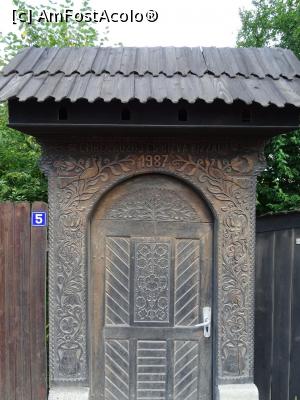 [P15] Poartă în Sovata. » foto by tata123 🔱
 - 
<span class="allrVoted glyphicon glyphicon-heart hidden" id="av1278498"></span>
<a class="m-l-10 hidden" id="sv1278498" onclick="voting_Foto_DelVot(,1278498,6675)" role="button">șterge vot <span class="glyphicon glyphicon-remove"></span></a>
<a id="v91278498" class=" c-red"  onclick="voting_Foto_SetVot(1278498)" role="button"><span class="glyphicon glyphicon-heart-empty"></span> <b>LIKE</b> = Votează poza</a> <img class="hidden"  id="f1278498W9" src="/imagini/loader.gif" border="0" /><span class="AjErrMes hidden" id="e1278498ErM"></span>