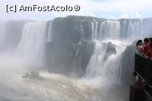 [P60] Foz do Iguaçu, Parcul Național Iguacu, Cascada Belgrano în stânga și Cascada Rivadavia în dreapta de pe malul argentinian, se văd bine de aici de pe pasarelă » foto by mprofeanu
 - 
<span class="allrVoted glyphicon glyphicon-heart hidden" id="av1158791"></span>
<a class="m-l-10 hidden" id="sv1158791" onclick="voting_Foto_DelVot(,1158791,6751)" role="button">șterge vot <span class="glyphicon glyphicon-remove"></span></a>
<a id="v91158791" class=" c-red"  onclick="voting_Foto_SetVot(1158791)" role="button"><span class="glyphicon glyphicon-heart-empty"></span> <b>LIKE</b> = Votează poza</a> <img class="hidden"  id="f1158791W9" src="/imagini/loader.gif" border="0" /><span class="AjErrMes hidden" id="e1158791ErM"></span>